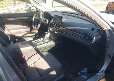 2018 Honda Accord Lx z USA, uszkodzony, nr VIN 1HGCV1F19JA108439